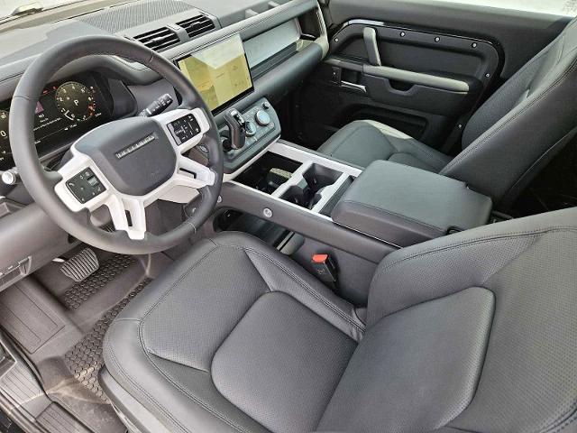 2025 Defender Vehicle Photo in AUSTIN, TX 78717