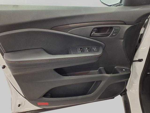 2025 Honda Ridgeline Vehicle Photo in Oshkosh, WI 54904
