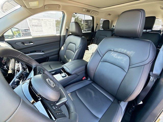 2025 Nissan Pathfinder Vehicle Photo in Flemington, NJ 08822