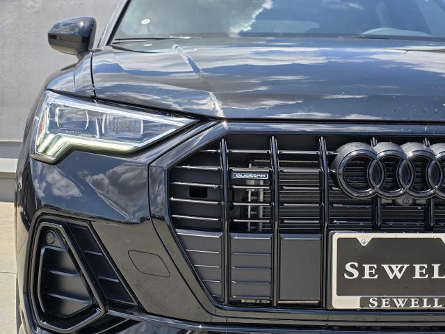 2025 Audi Q3 Vehicle Photo in SUGAR LAND, TX 77478