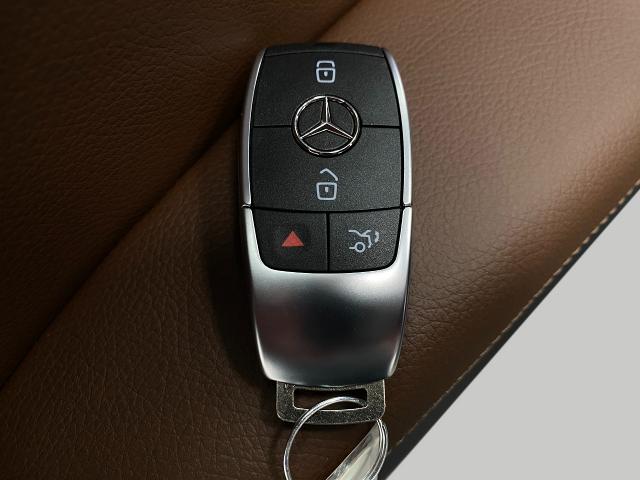 2025 Mercedes-Benz GLE Vehicle Photo in Appleton, WI 54913