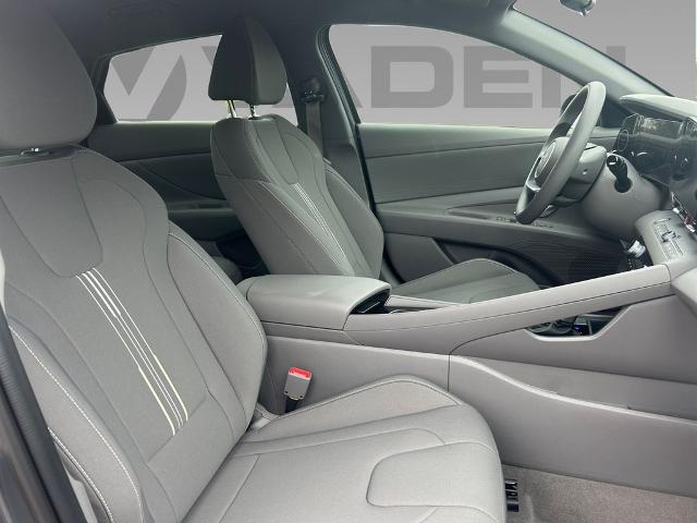 2024 Hyundai ELANTRA Hybrid Vehicle Photo in Brunswick, GA 31525