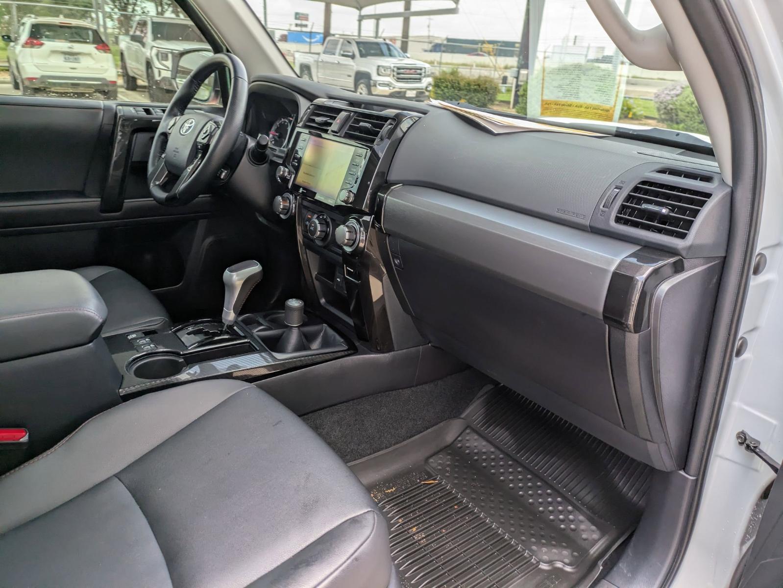 2024 Toyota 4Runner Vehicle Photo in SELMA, TX 78154-1460