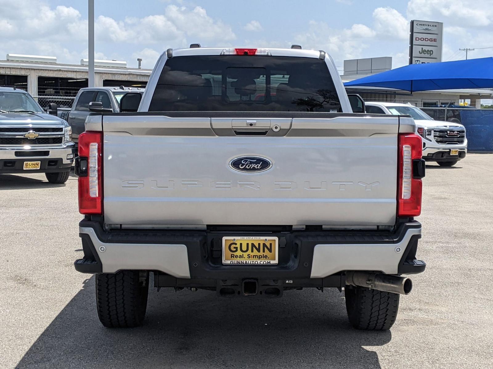 2024 Ford Super Duty F-250 SRW Vehicle Photo in Seguin, TX 78155