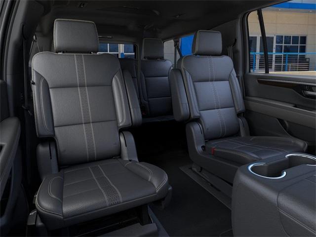 2025 Chevrolet Suburban Vehicle Photo in ENGLEWOOD, CO 80113-6708