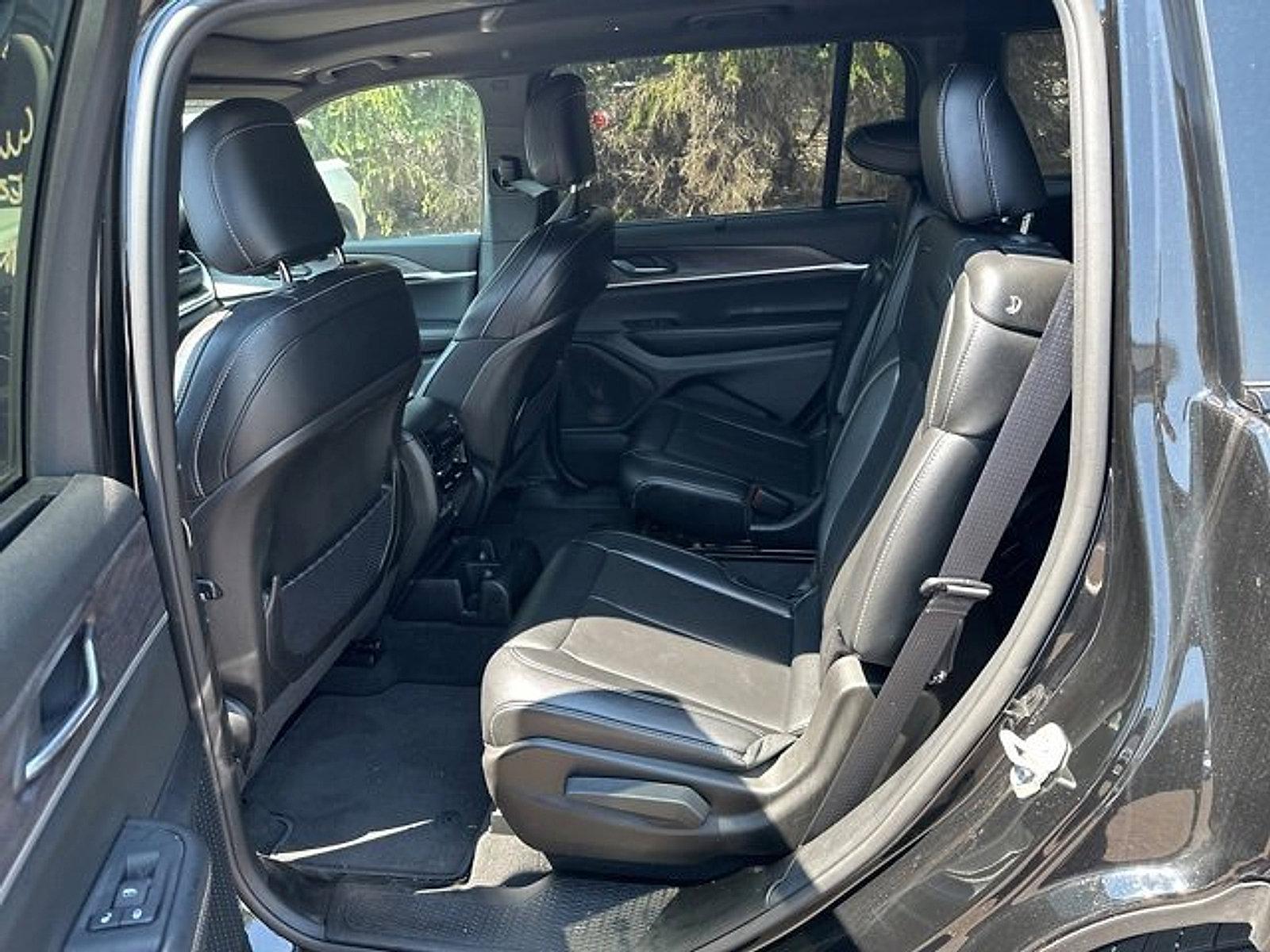 2024 Jeep Grand Cherokee L Vehicle Photo in Willow Grove, PA 19090