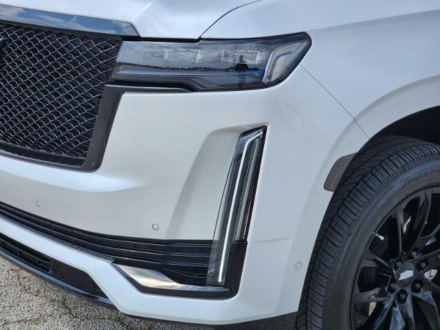 2024 Cadillac Escalade Vehicle Photo in DENTON, TX 76210-9321