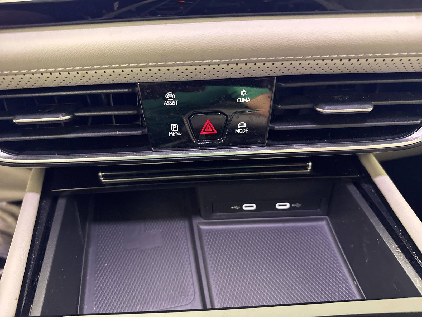 2024 Volkswagen Atlas Vehicle Photo in Georgetown, TX 78626