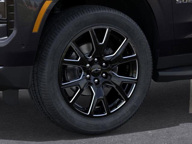 2025 Chevrolet Suburban Vehicle Photo in EVERETT, WA 98203-5662