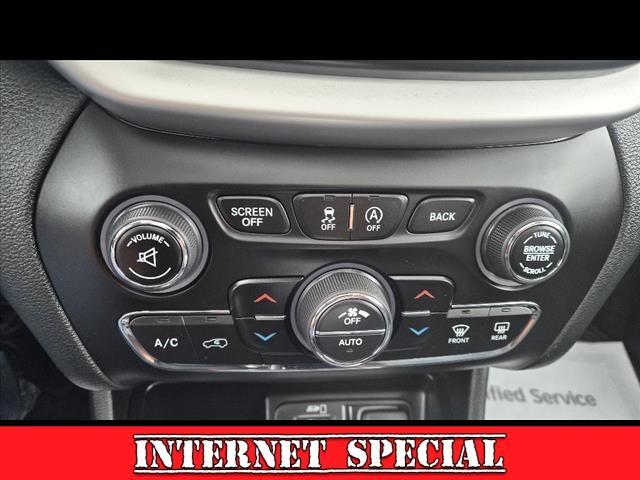 2015 Jeep Cherokee Vehicle Photo in LITTLE FALLS, NJ 07424-1717
