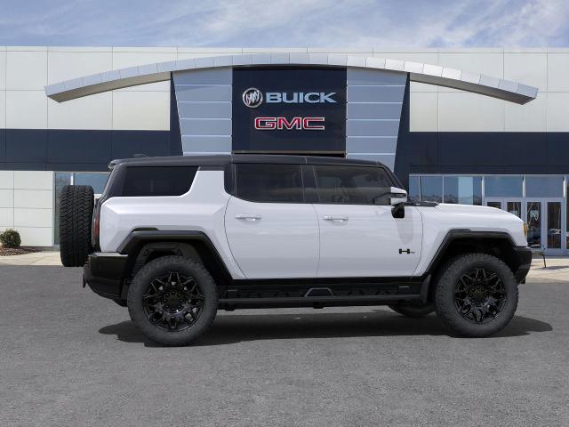 2025 GMC HUMMER EV SUV Vehicle Photo in DANBURY, CT 06810-5034