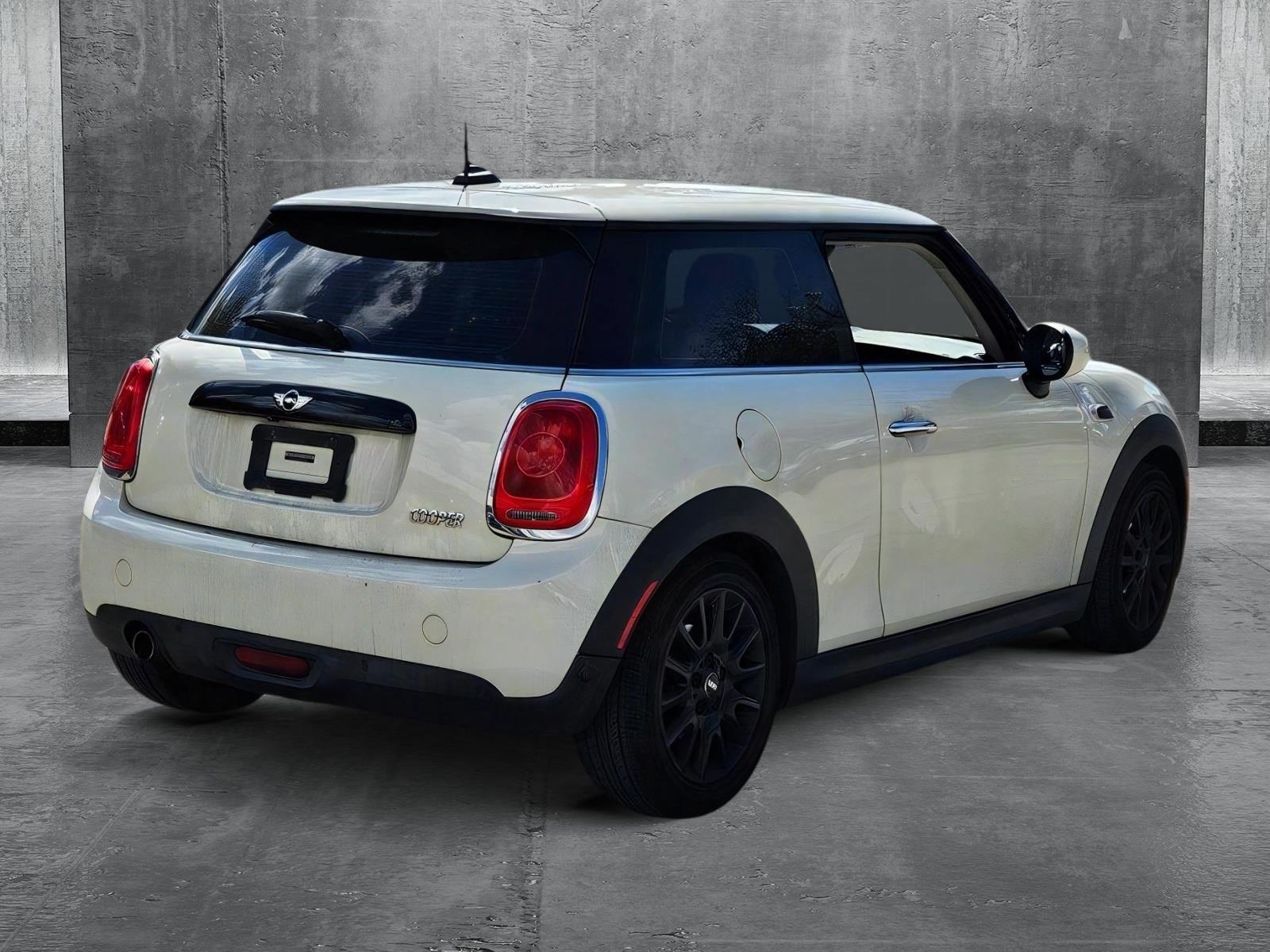 2018 MINI Cooper Hardtop 2 Door Vehicle Photo in Pembroke Pines , FL 33027