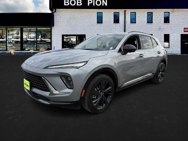 2025 Buick Envision Vehicle Photo in CHICOPEE, MA 01020-5001
