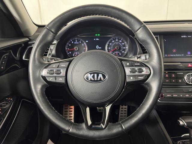 2019 Kia Cadenza Vehicle Photo in MEDINA, OH 44256-9001