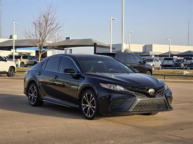 2018 Toyota Camry Vehicle Photo in Oklahoma City, OK 73114