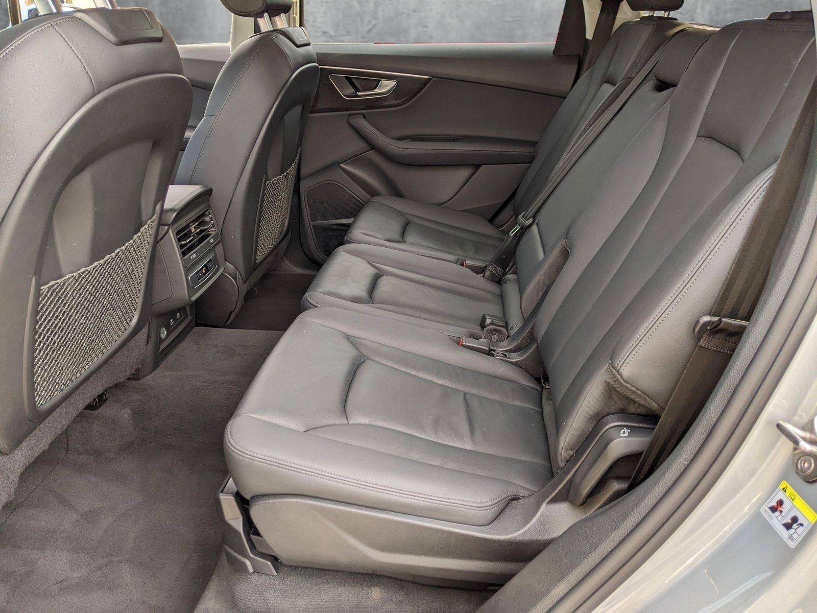 2024 Audi Q7 Vehicle Photo in TIMONIUM, MD 21093-2300