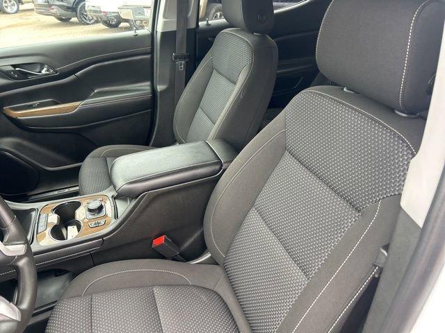2023 GMC Acadia Vehicle Photo in MEDINA, OH 44256-9631
