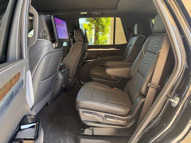 2025 Cadillac Escalade Vehicle Photo in DELRAY BEACH, FL 33483-3294