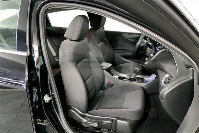 2024 Chevrolet Malibu Vehicle Photo in KANSAS CITY, MO 64114-4502