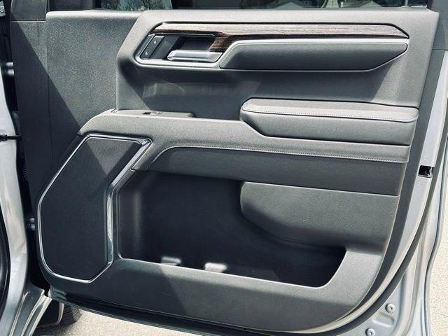 2023 GMC Sierra 1500 Vehicle Photo in MEDINA, OH 44256-9631