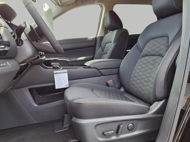 2025 Nissan Pathfinder Vehicle Photo in Oshkosh, WI 54904