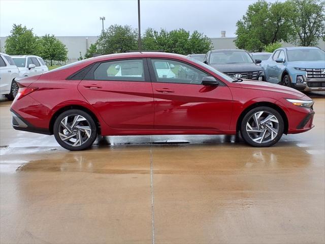 2025 Hyundai ELANTRA Hybrid Vehicle Photo in Peoria, IL 61615