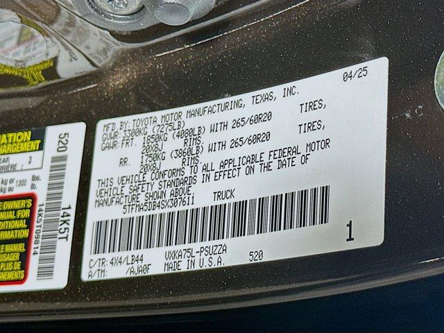 2025 Toyota Tundra 4WD Vehicle Photo in Flemington, NJ 08822
