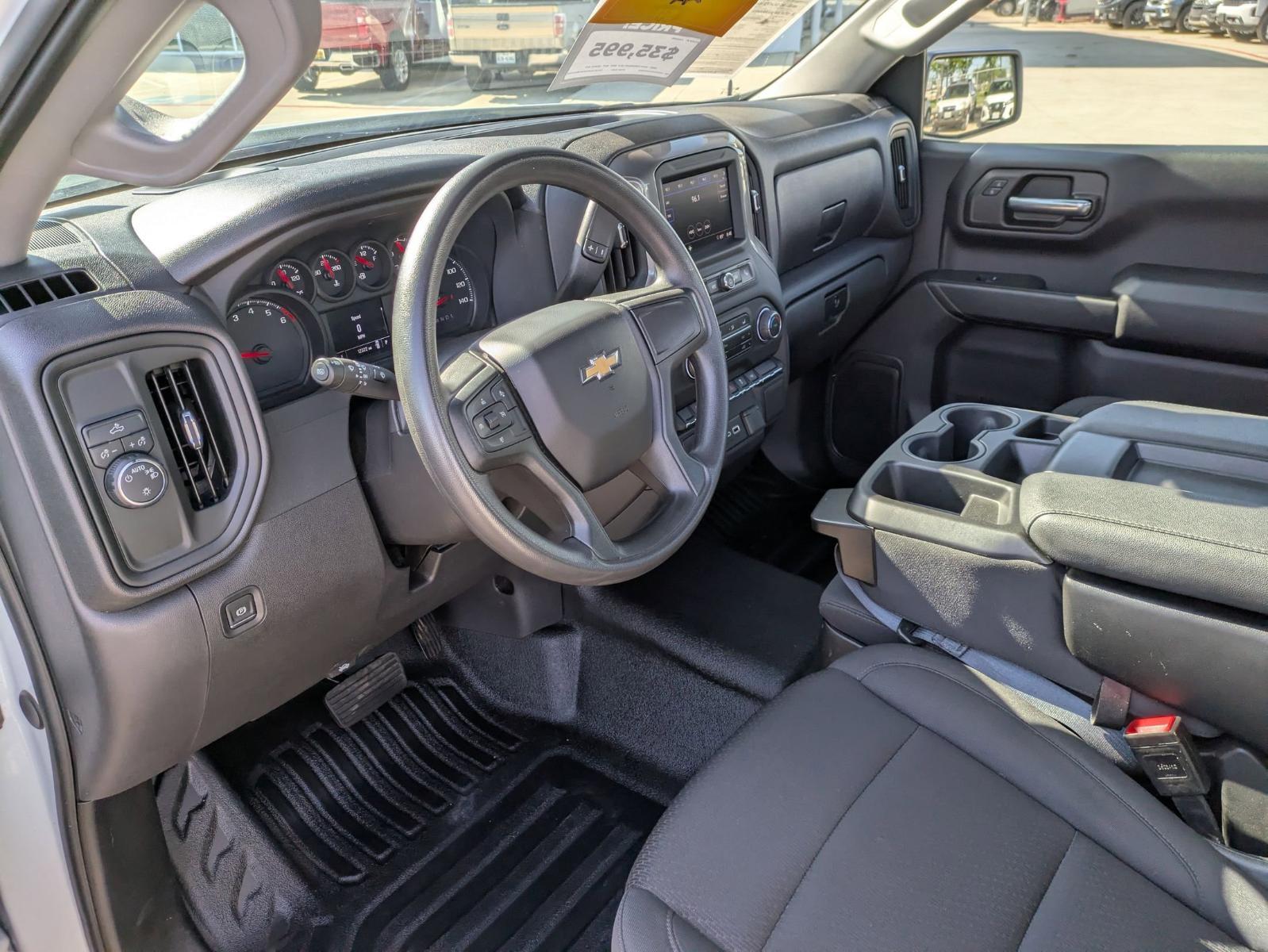 2024 Chevrolet Silverado 1500 Vehicle Photo in SELMA, TX 78154-1460