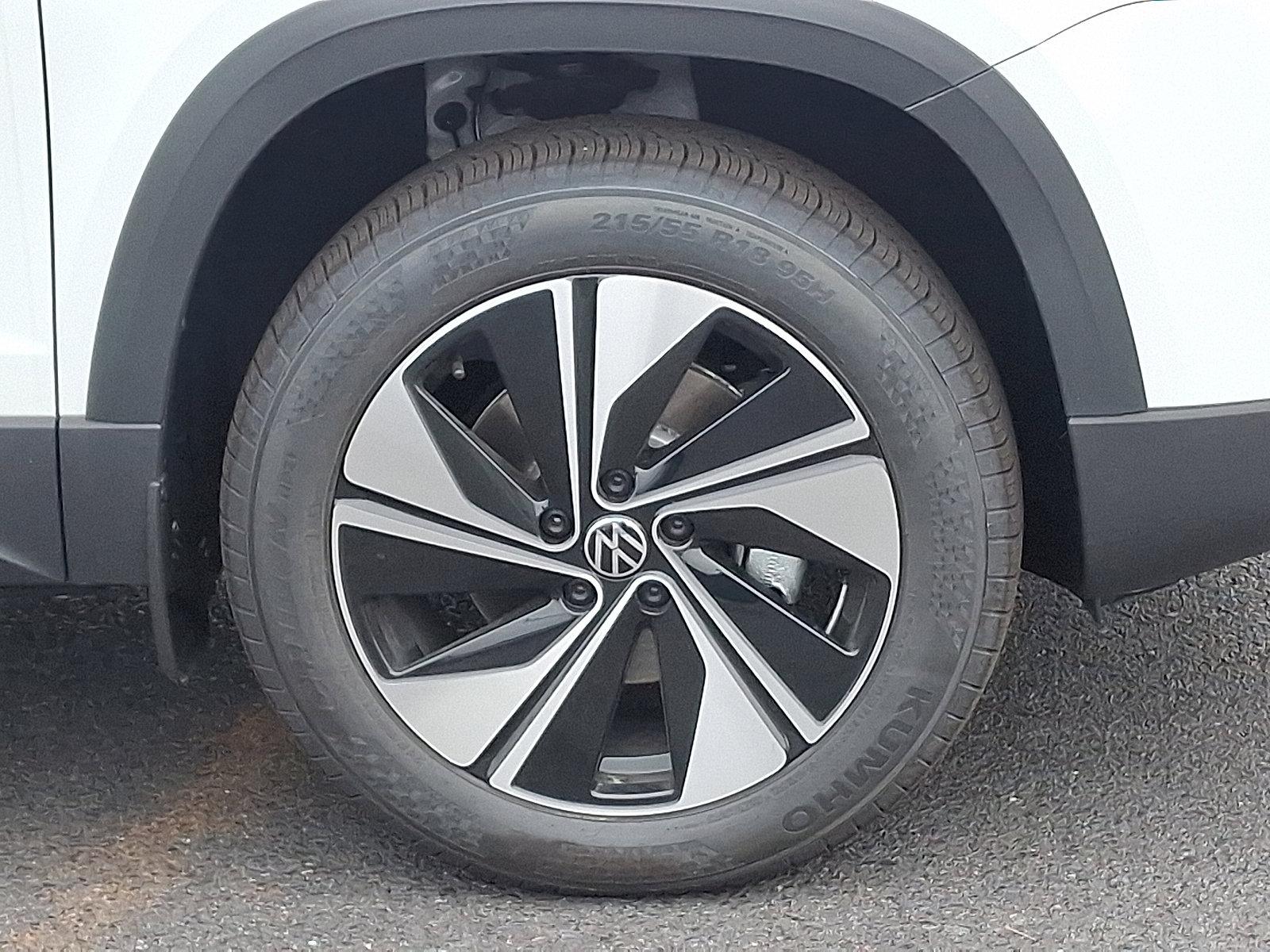 2025 Volkswagen Taos Vehicle Photo in Harrisburg, PA 17111-1033