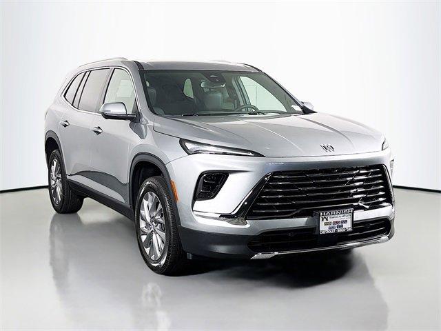 2025 Buick Enclave Vehicle Photo in PUYALLUP, WA 98371-4149