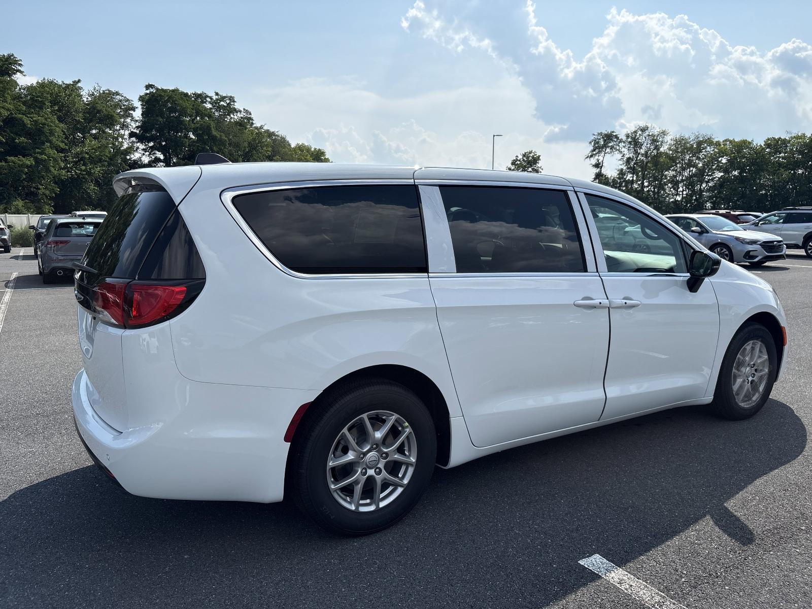 2025 Chrysler Voyager Vehicle Photo in Mechanicsburg, PA 17050-1707