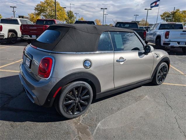 2018 MINI Convertible Vehicle Photo in AURORA, CO 80012-4011