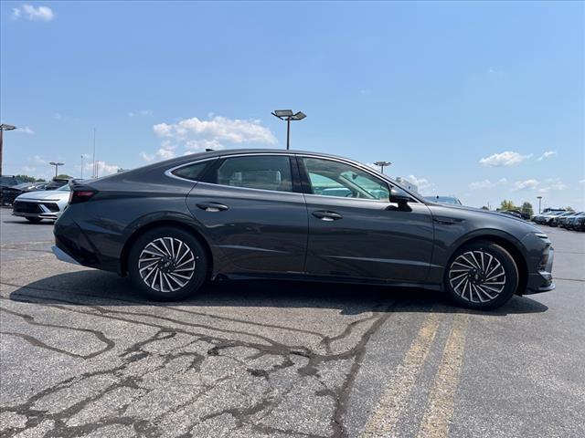 2024 Hyundai SONATA Hybrid Vehicle Photo in Shiloh, IL 62269