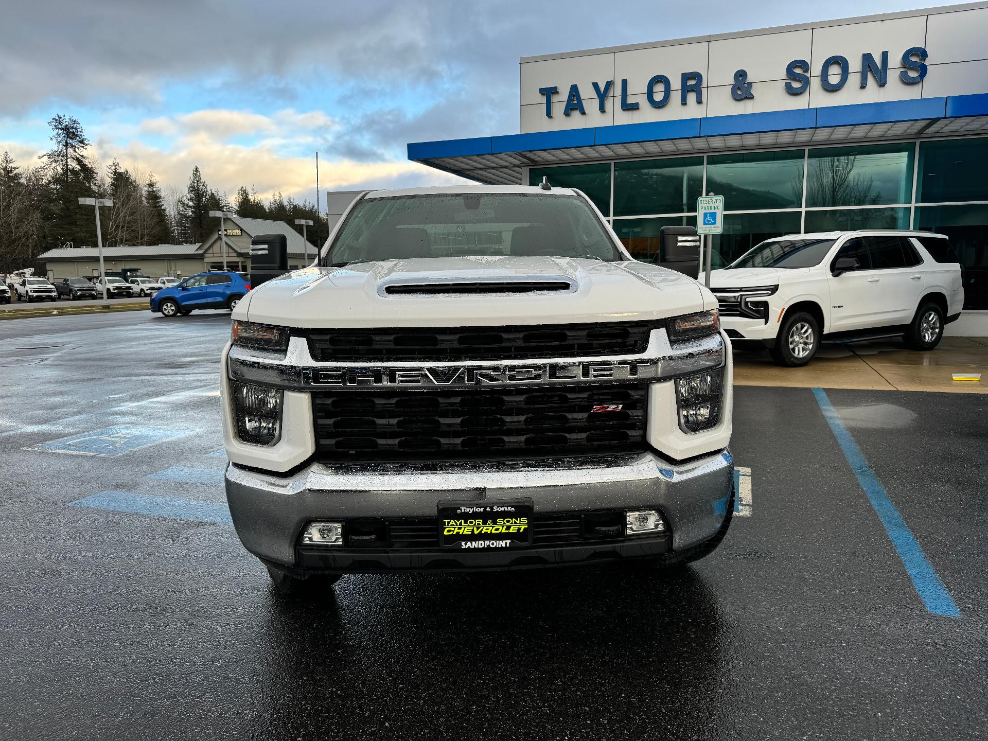 Used 2022 Chevrolet Silverado 3500HD LT with VIN 1GC4YTEY6NF127835 for sale in Ponderay, ID