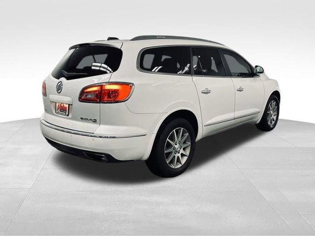 2016 Buick Enclave Vehicle Photo in MEDINA, OH 44256-9631