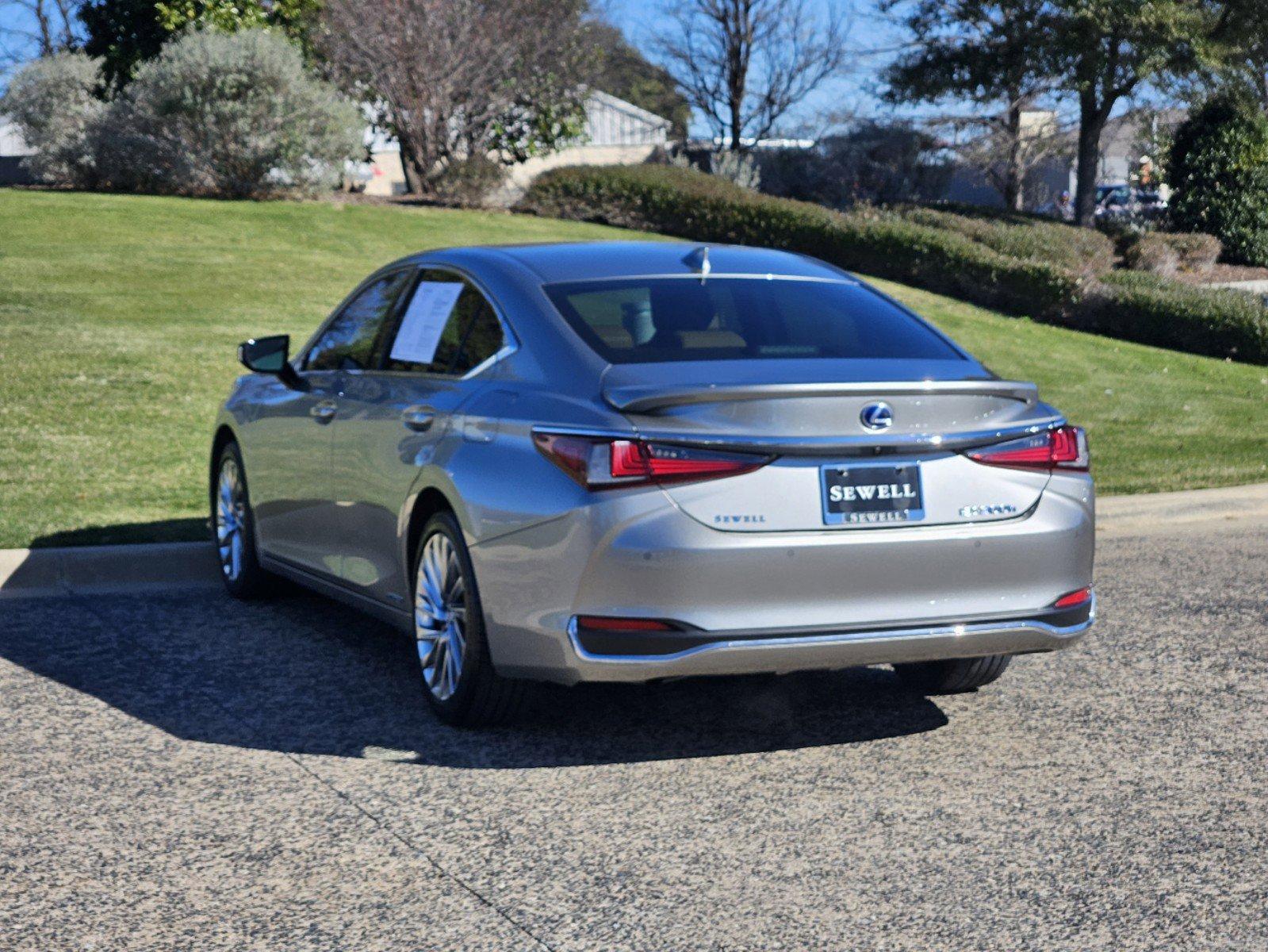 2021 Lexus ES 300h Vehicle Photo in FORT WORTH, TX 76132