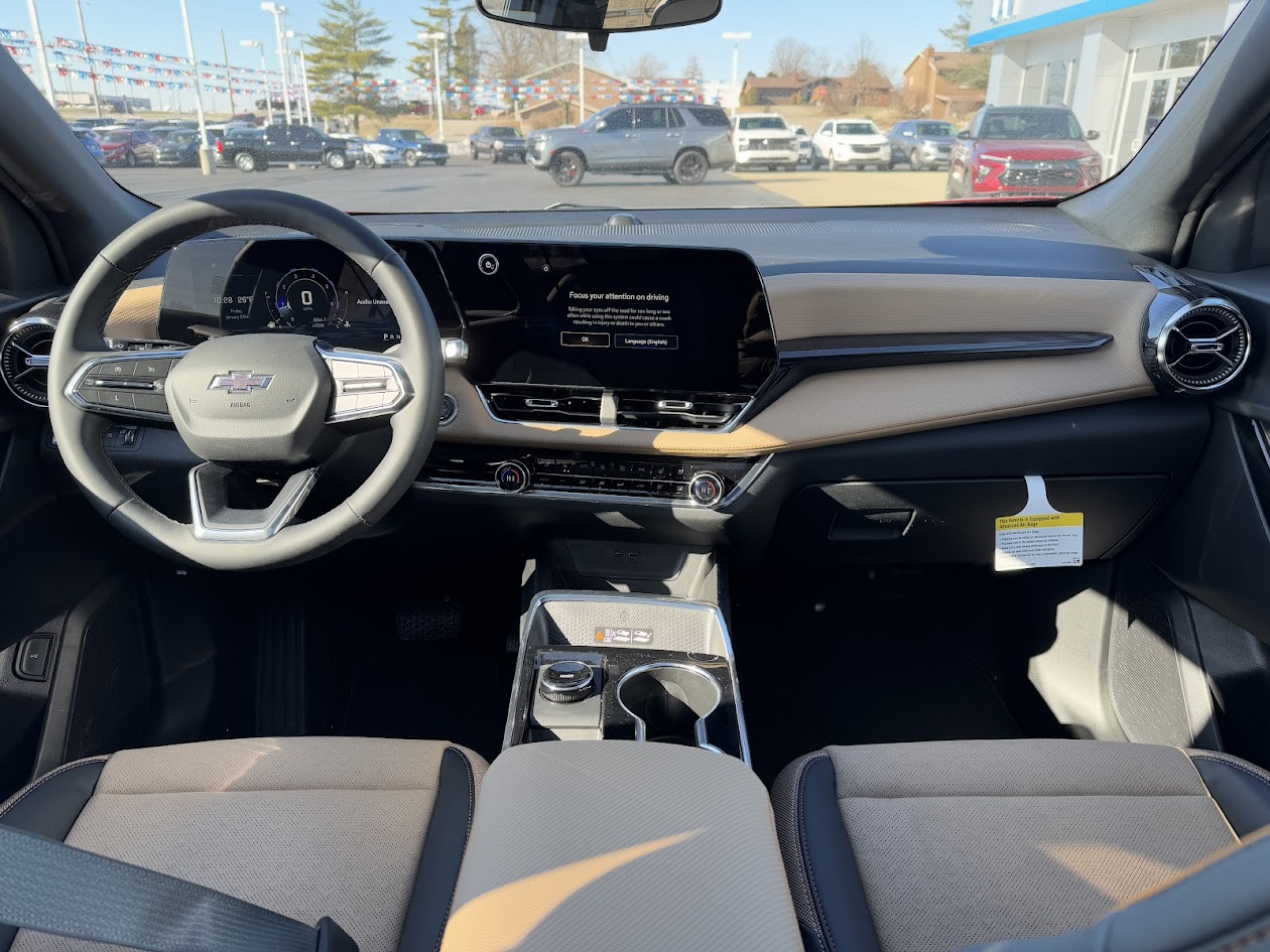 2025 Chevrolet Equinox Vehicle Photo in BOONVILLE, IN 47601-9633