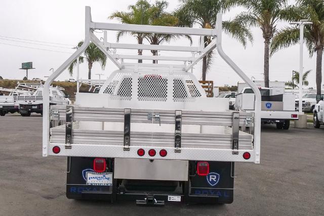 2023 Chevrolet Silverado Chassis Cab Vehicle Photo in VENTURA, CA 93003-8585