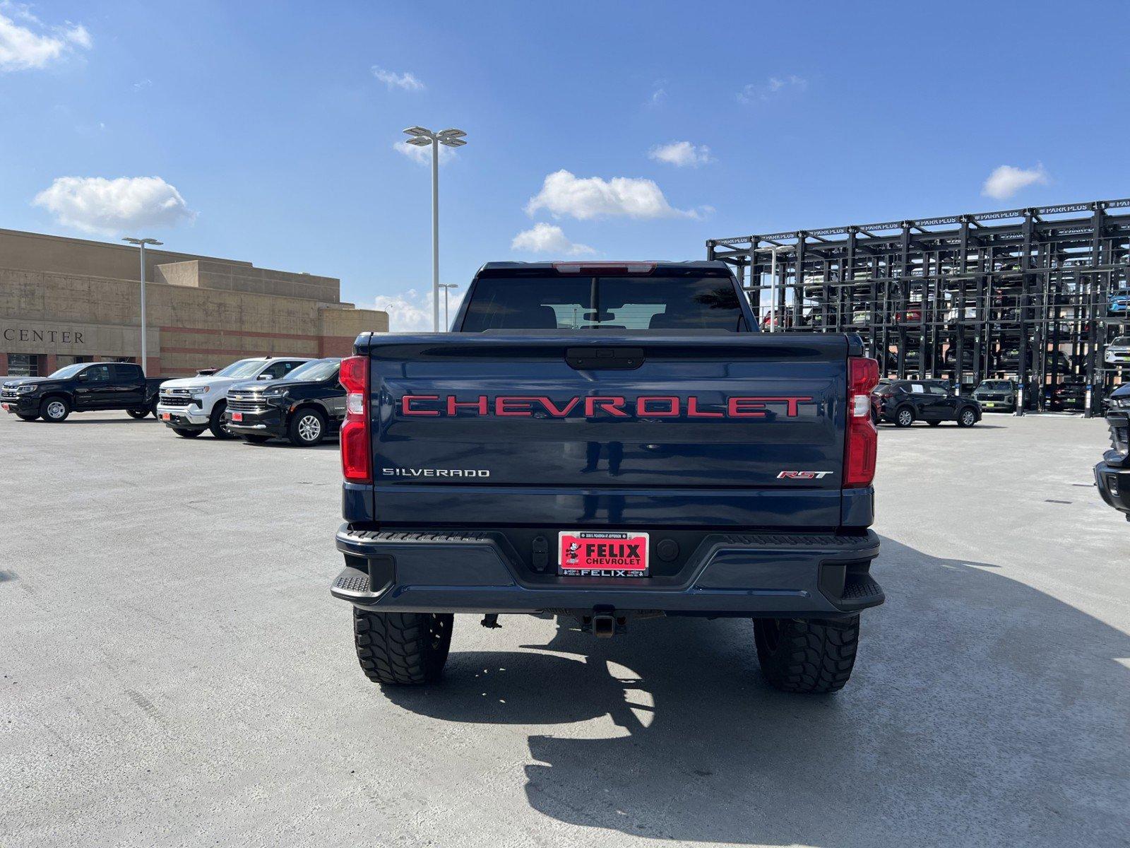 2022 Chevrolet Silverado 1500 LTD Vehicle Photo in LOS ANGELES, CA 90007-3794