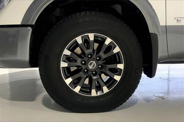 2018 Nissan Titan Vehicle Photo in TOPEKA, KS 66609-0000