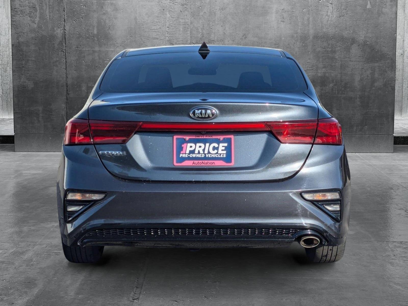 2021 Kia Forte Vehicle Photo in VALENCIA, CA 91355-1705