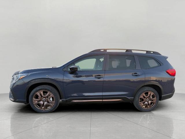 2025 Subaru Ascent Vehicle Photo in Green Bay, WI 54304