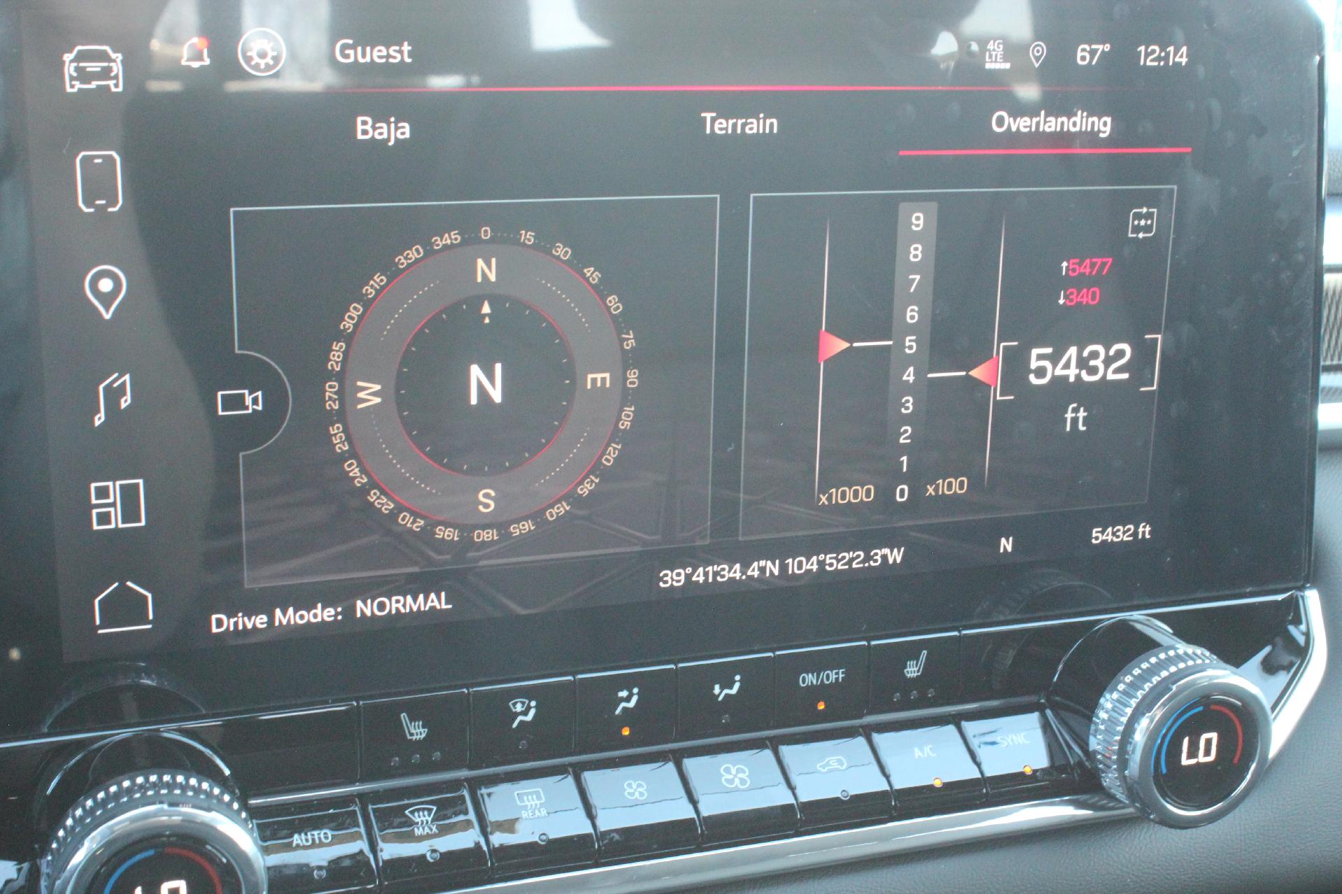 2025 GMC Canyon Vehicle Photo in AURORA, CO 80012-4011
