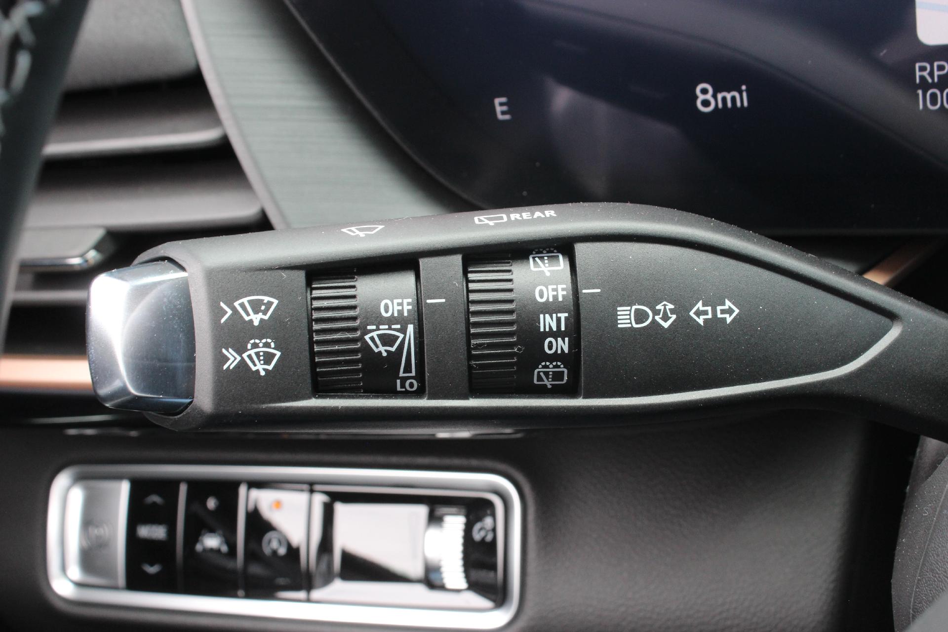 2025 Buick Envision Vehicle Photo in AURORA, CO 80012-4011