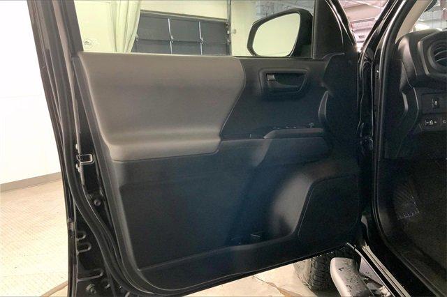 2023 Toyota Tacoma 4WD Vehicle Photo in INDEPENDENCE, MO 64055-1314