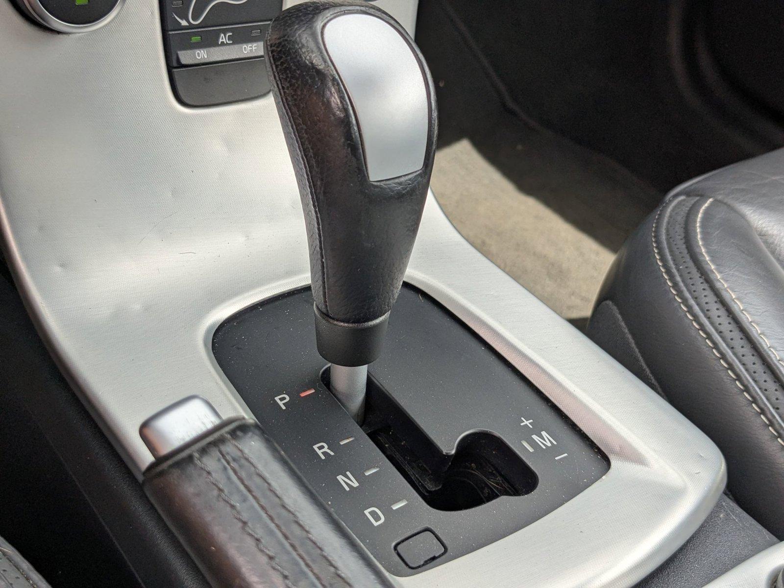 2012 Volvo C70 Vehicle Photo in St. Petersburg, FL 33713
