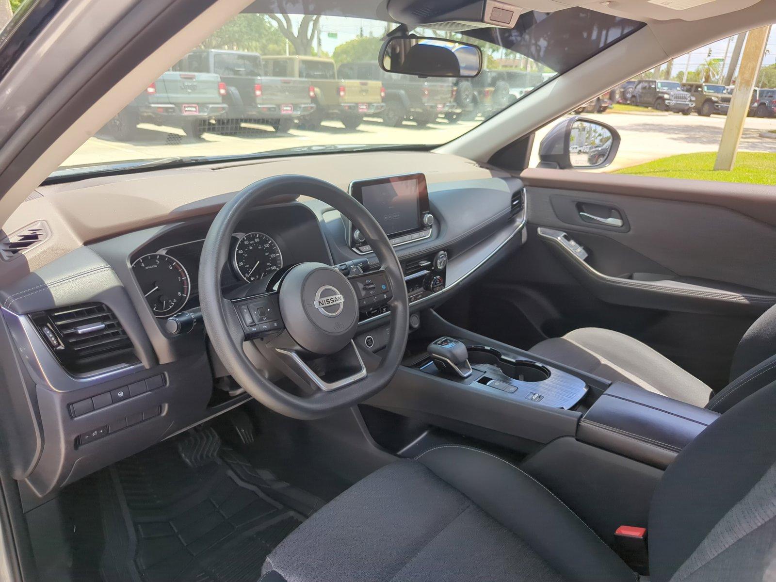 2021 Nissan Rogue Vehicle Photo in Pembroke Pines, FL 33027