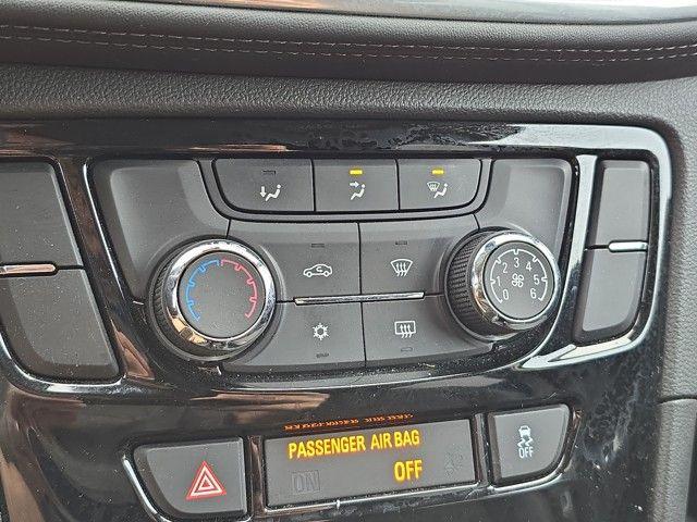 2022 Buick Encore Vehicle Photo in Pleasant Hills, PA 15236