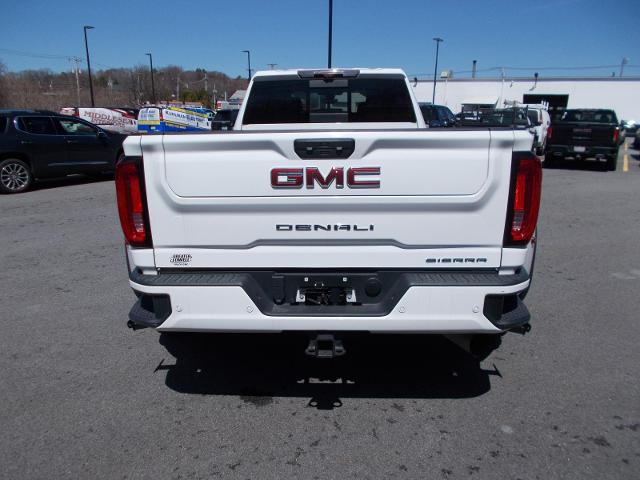 2020 GMC Sierra 3500 HD Vehicle Photo in LOWELL, MA 01852-4336