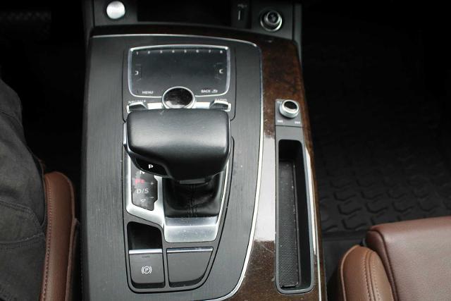 2020 Audi Q5 Vehicle Photo in HOUSTON, TX 77090
